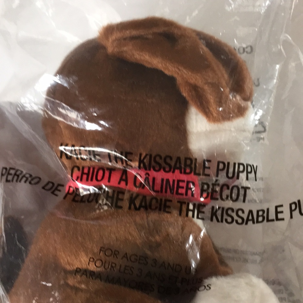AVON “Kacie the Kissable Puppy” - Picture 2 of 5